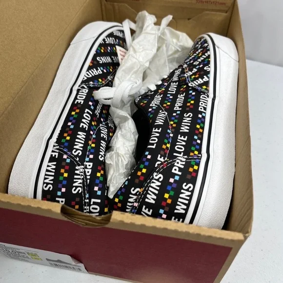 NIB Vans Doheny Pride Sneaker Love Wins Lace Up Off The Wall Men’s - Picture 7 of 11